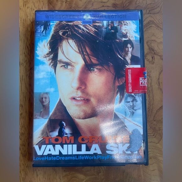 Vanilla Sky DVD in Collectible Blockbuster tagged case - Picture 1 of 4